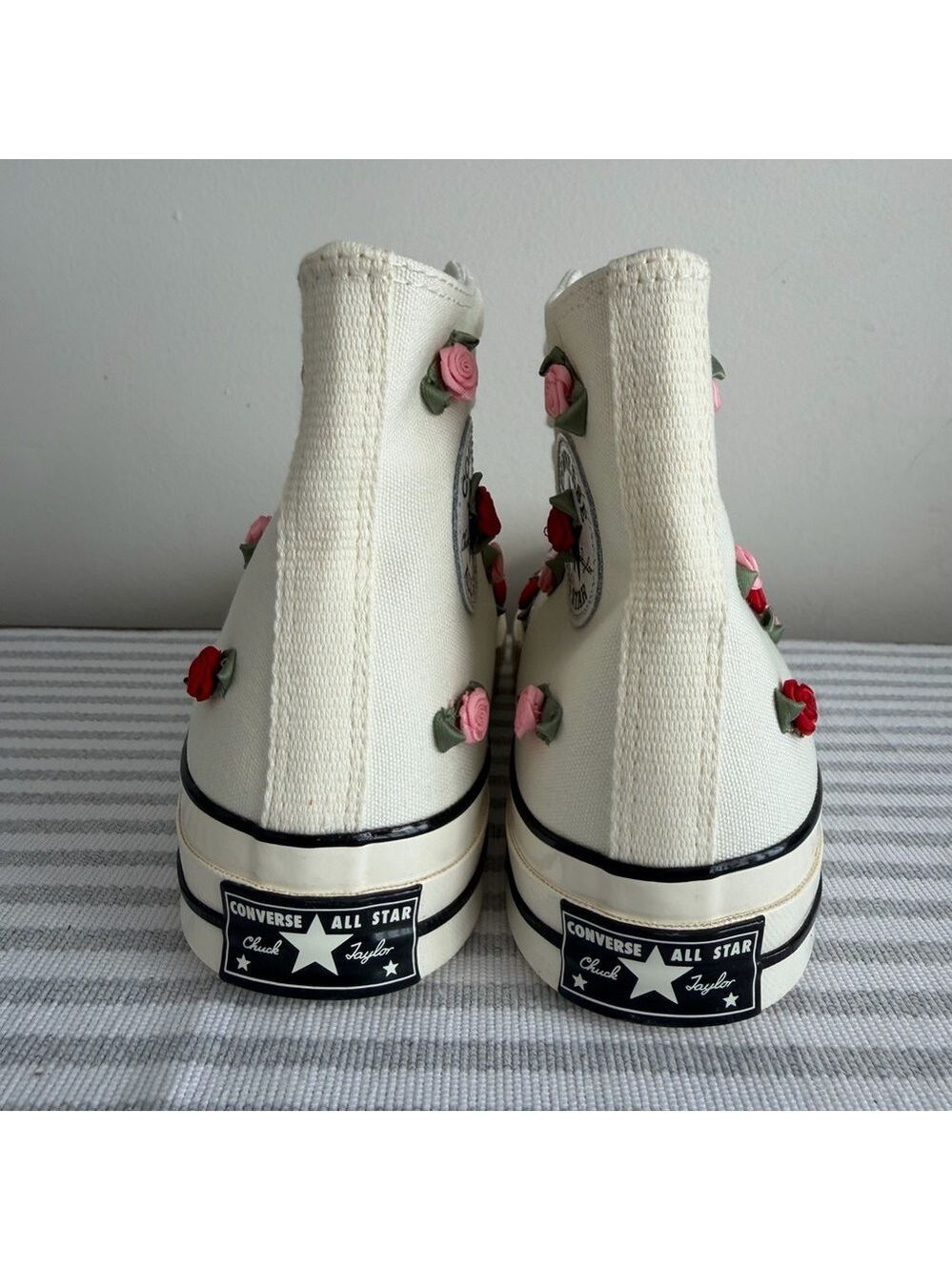 Converse NEW Unisex Chuck 70 Valentine's Day Hi Top Shoe Size 10 or 8 - Picture 8 of 14